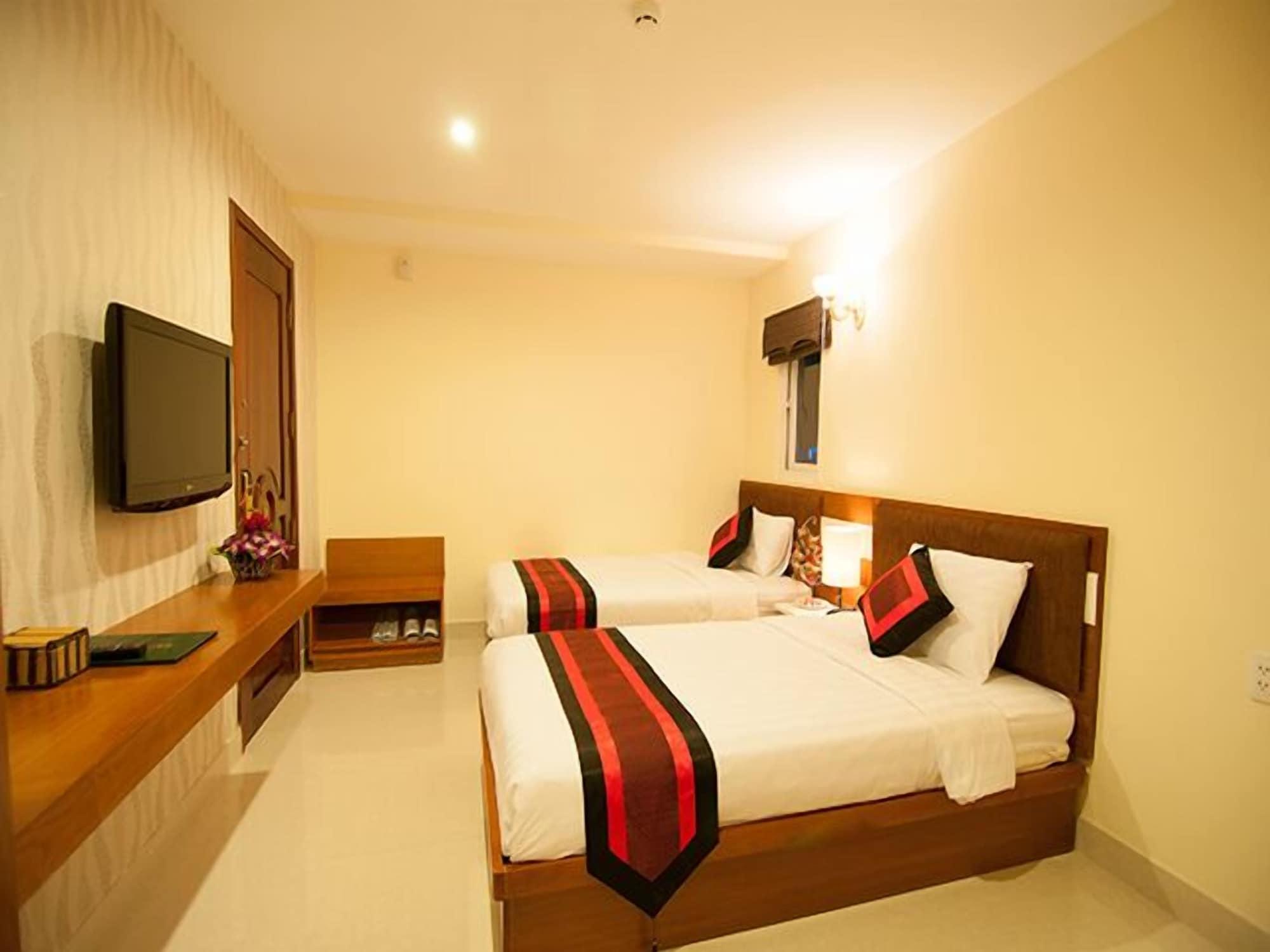 Hotel Valentine Saigon - Bui Vien Street 3*