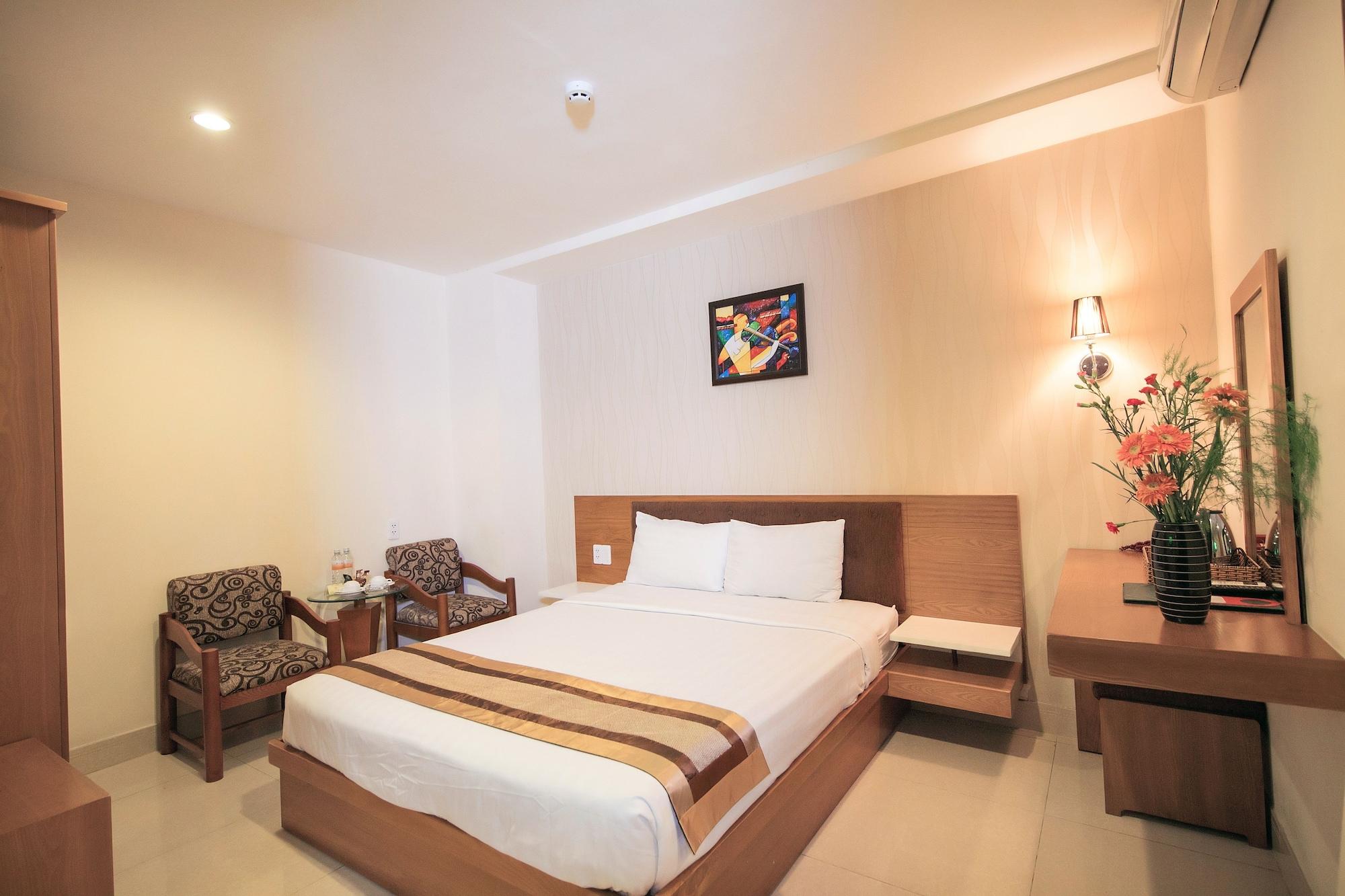 Hotel Valentine Saigon - Bui Vien Street 3*