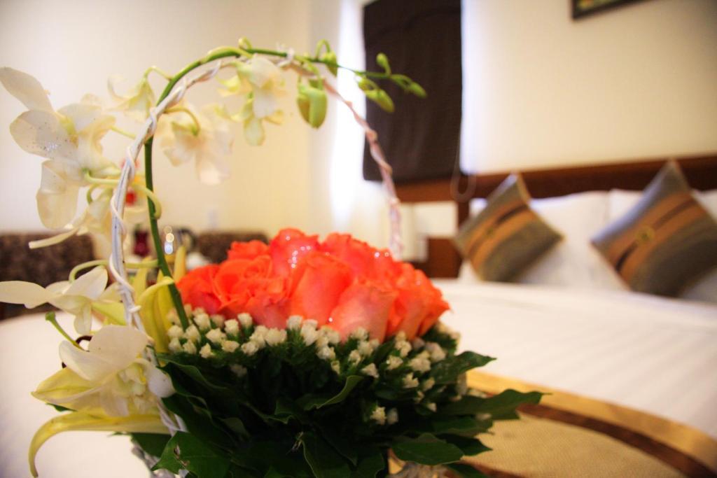 Hotel Valentine Saigon - Bui Vien Street