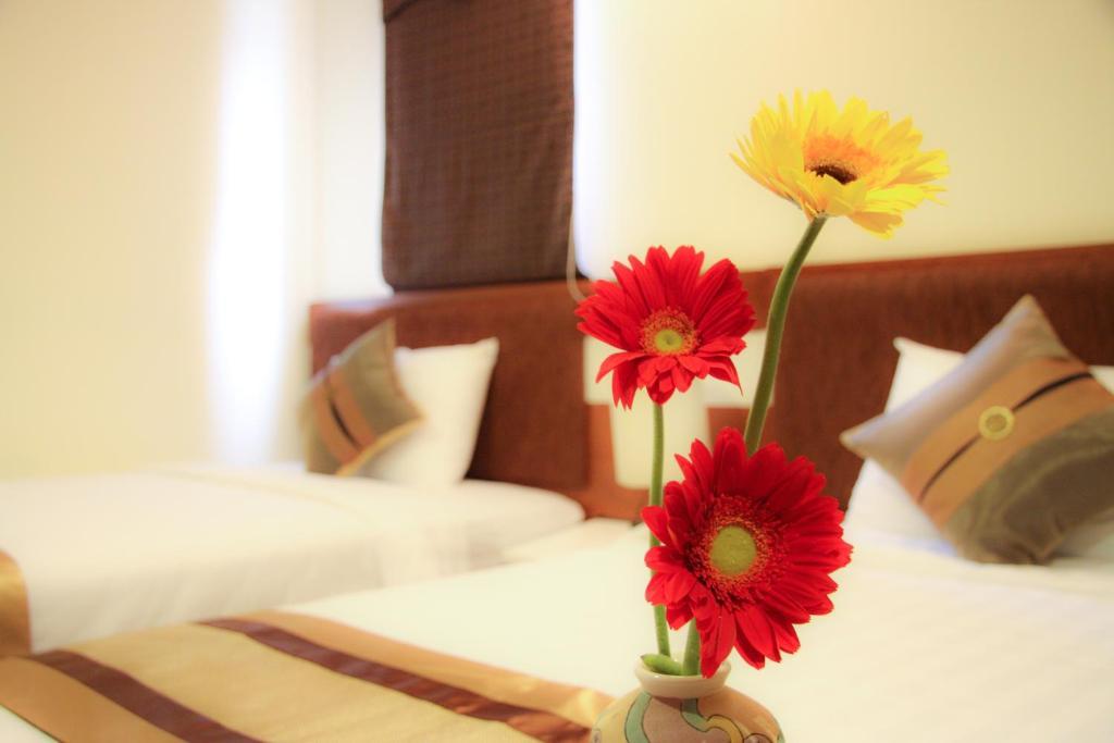 Valentine Saigon - Bui Vien Street Hotel