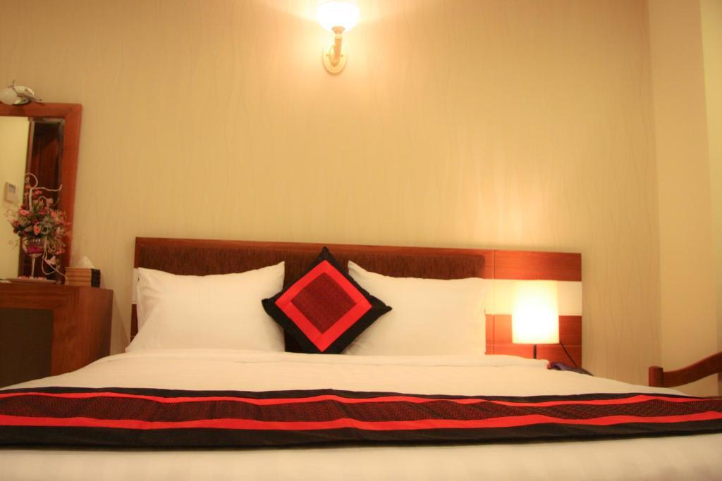 Hotel Valentine Saigon - Bui Vien Street 3*